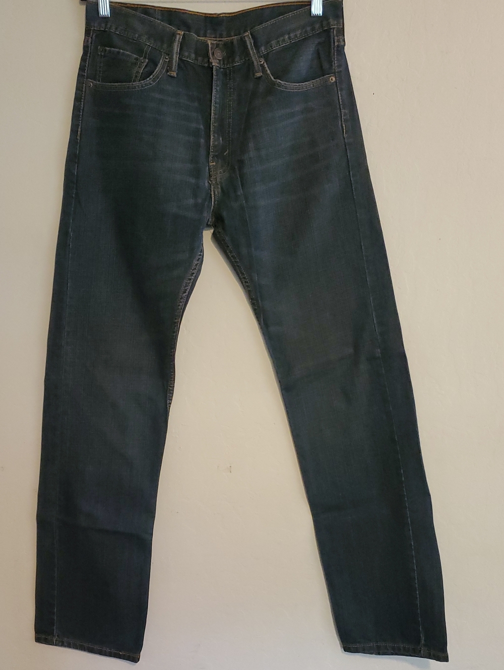 Straight Leg Men's Jeans in Dark Blue Wash 505 32x34